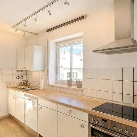 Neuschwansteinblick 127 *